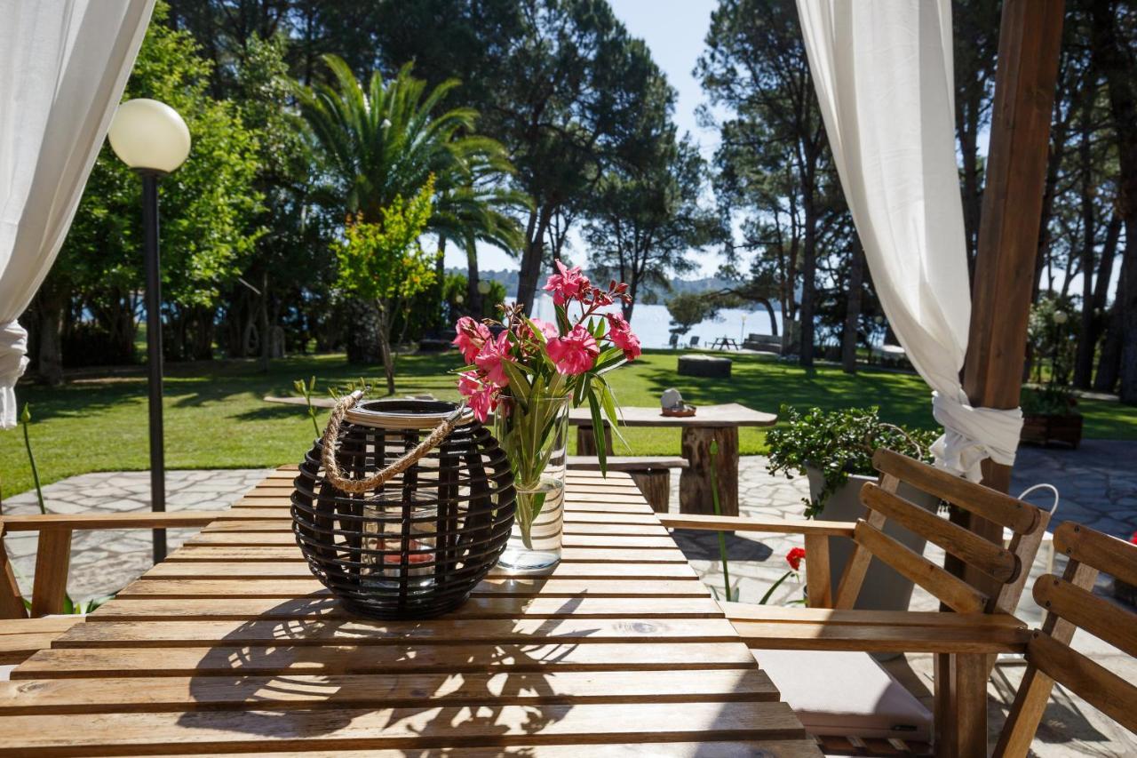 Sand Resort Ormos Panagias Bagian luar foto